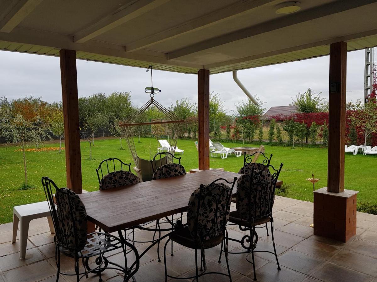 Casa Elis Piscina, Jacuzzy , Sauna, Ciubar Merei Exteriér fotografie