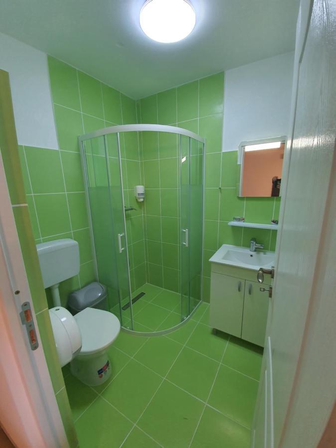 Casa Elis Piscina, Jacuzzy , Sauna, Ciubar Merei Exteriér fotografie
